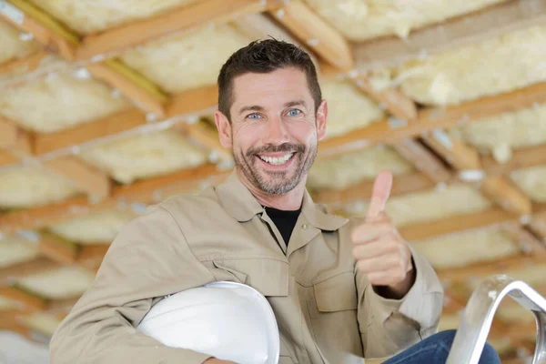 Male Builder Prooperty Holding Thumbs — Φωτογραφία Αρχείου