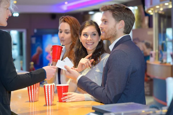 Gente Bar Cine — Foto de Stock