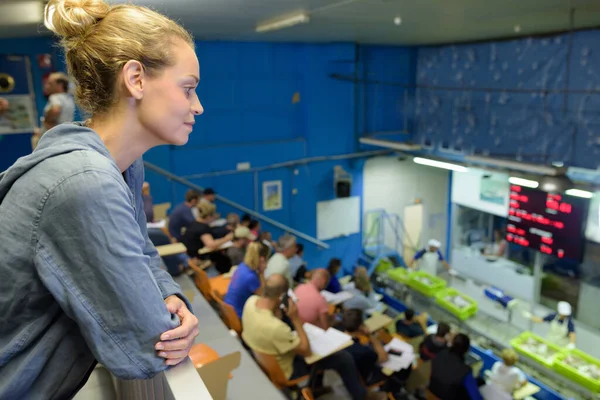 Porträt Einer Studentin Während Eines Kochkurses — Stockfoto