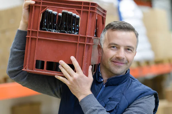 Portrait Man Carrying Crate Beer — Stock Photo, Image