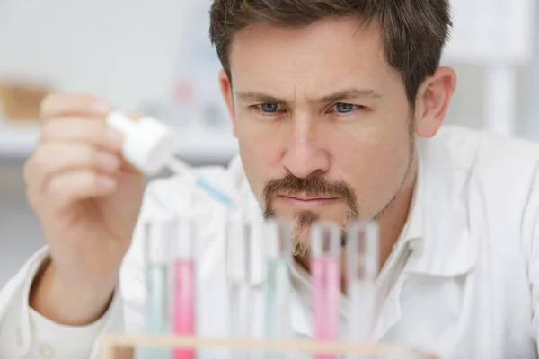 Nahaufnahme Eines Mikrobiologischen Labortests — Stockfoto