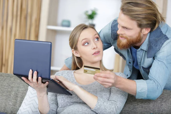 Schwangere Kauft Online Ein — Stockfoto