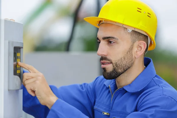 Contratista Introducir Código Teclado Aire Libre — Foto de Stock