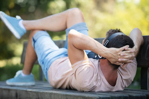 Man Sits Bench Lake — Stock Photo, Image