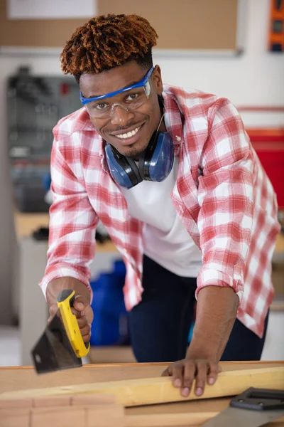 Mooie Aantrekkelijke Knappe Jongen Geschoolde Ambachtelijke Bouwer — Stockfoto