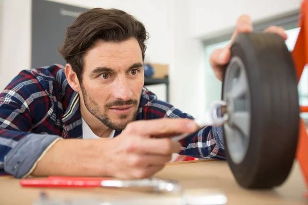 Una Ruota Del Carrello Buona Qualità — Foto Stock