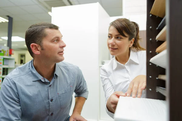 Een Industriële Board Panel Showroom — Stockfoto