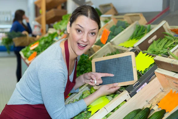 Azienda Ortofrutticola Femminile — Foto Stock