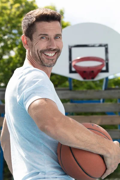 Jogador Basquete Salto Isolamento — Fotografia de Stock