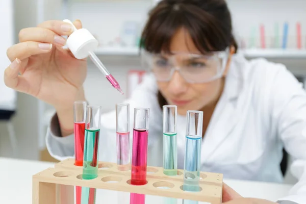 Serious Worker Lab — Stock Photo, Image