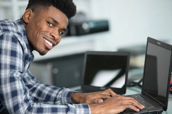 Portrait Young Male Computer Technician — Fotografia de Stock