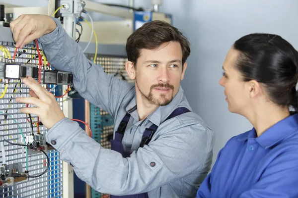 Technicians Cutting Fusing Fiber Optic Cables — Stok fotoğraf
