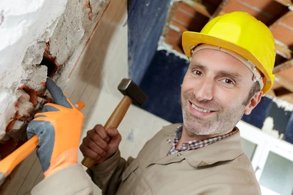 Vista Para Baixo Construtor Segurando Martelo Trenó — Fotografia de Stock