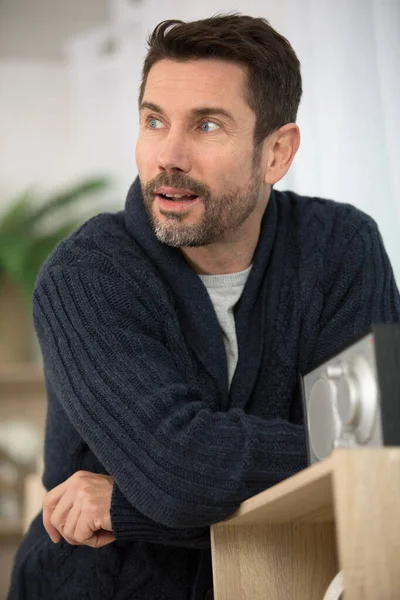 Man Living Room Half Length Portrait — Stock Photo, Image