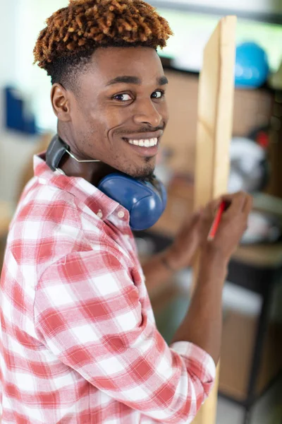 Travailleur Heureux Souriant Caméra — Photo