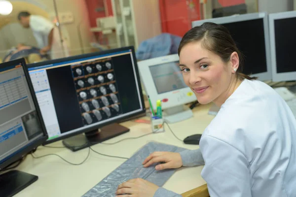 Computed Tomography Mri Scanner Test Analysis — Stock Photo, Image