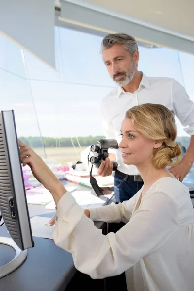 Woman Working Airport — Stock Photo, Image