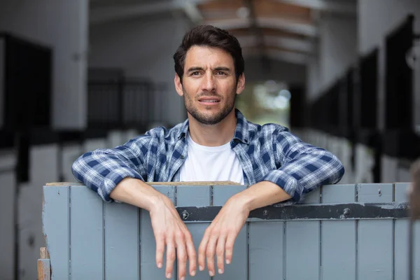 Portrait Attractive Successful Man His Barn — Fotografia de Stock