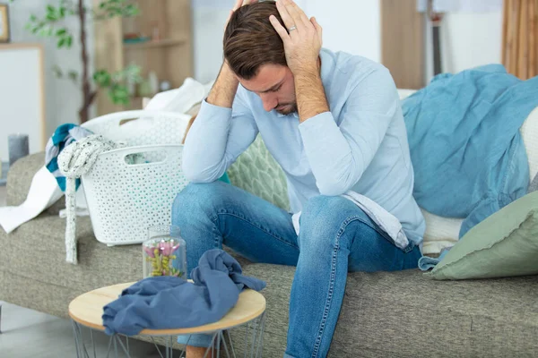 Young Single Father Overwhelmed Household Chores — Stock Photo, Image