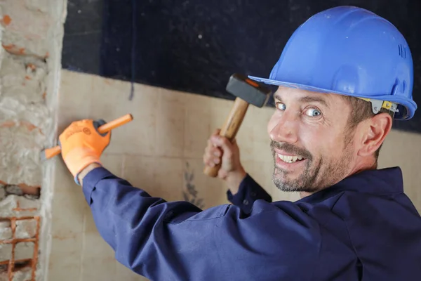 Male Builder Work Hammer Chisel — Fotografia de Stock