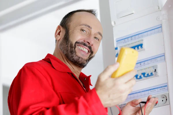 Happy Electrician Engineer Worker Looking Camera —  Fotos de Stock