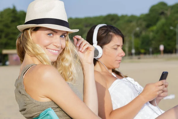 Couple Women Beauty Women Outdoors — Stock Photo, Image