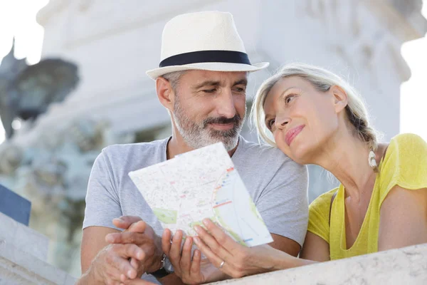Mature Couple Visiting Picturesque City Street Holiday — Stockfoto
