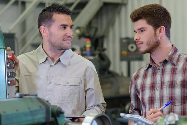 Mechanical Engineer Tour Factory — Stock Photo, Image