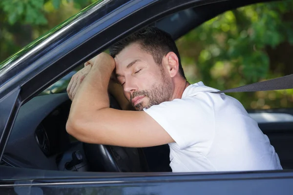 Man Napping His Car — Fotografia de Stock