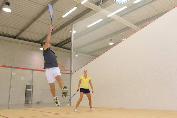 Tenis Oyuncularını Kapalı Mekanlara Kapatın — Stok fotoğraf