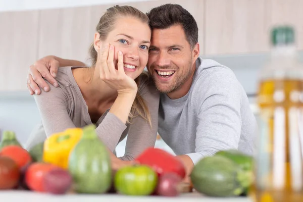 Young Beautiful Couple Standing New Home — Stock Photo, Image