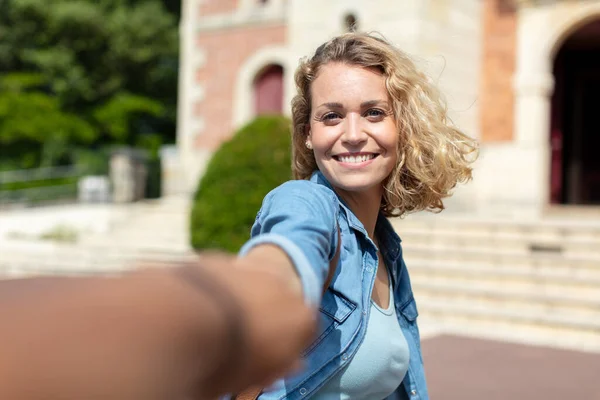 Ein Attraktives Paar Während Einer Reise — Stockfoto