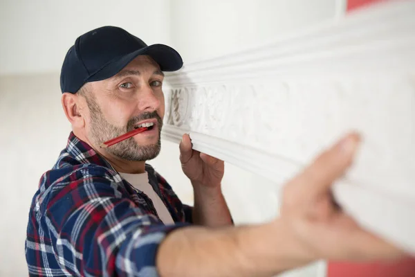 Painter Dealing Ceiling Decoration — Stock Photo, Image