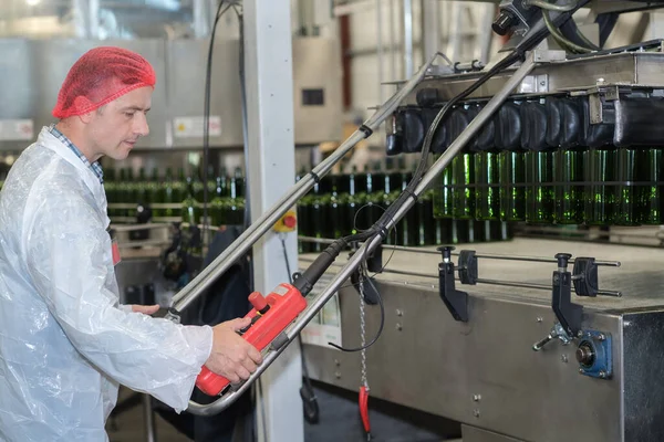 Quality Control Bottling Factory — Stock Photo, Image