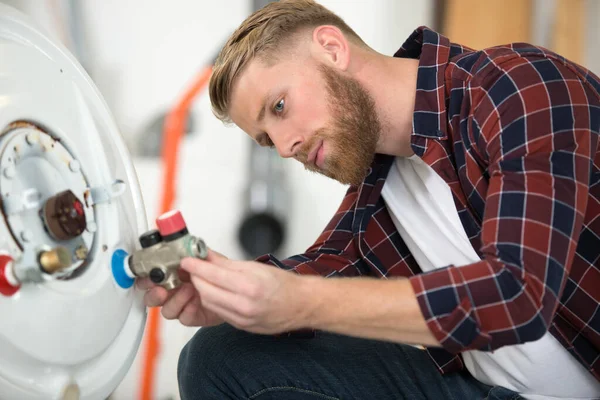 Tijdens Installatie Van Een Gasketel — Stockfoto