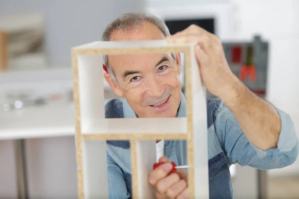 Senior Craftsman Looking Camera — Stock Photo, Image