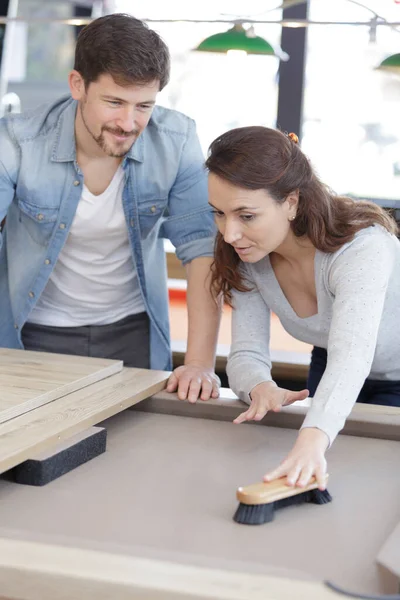 Woman Brushing Snooker Table — Stock Photo, Image