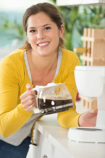 Woman Holding Jug Filter Coffee — Stock Photo, Image