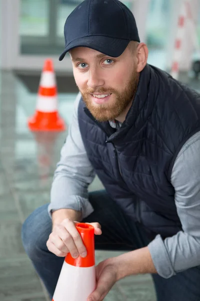 Trabalhador Homem Com Cone — Fotografia de Stock