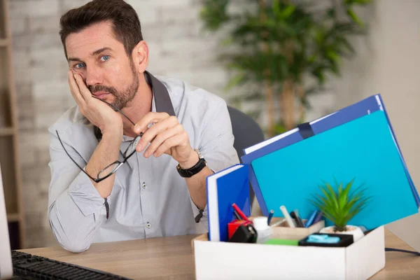 Viré Homme Frustré Dans Son Bureau — Photo