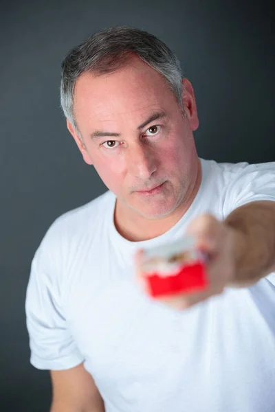 Man Offering Cigarettes — Stock Photo, Image