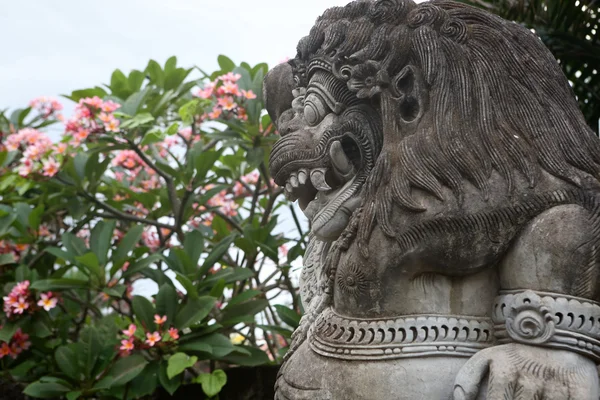 Balinese standbeeld ii — Stockfoto