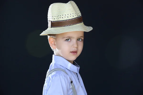 Boy with straw hat — Stock Photo, Image