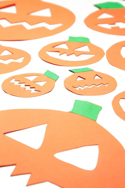 Concepto Halloween Calabazas Papel Sobre Fondo Blanco — Foto de Stock