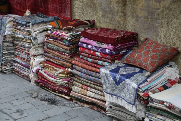 Teppichstand Vor Dem Großen Basar — Stockfoto