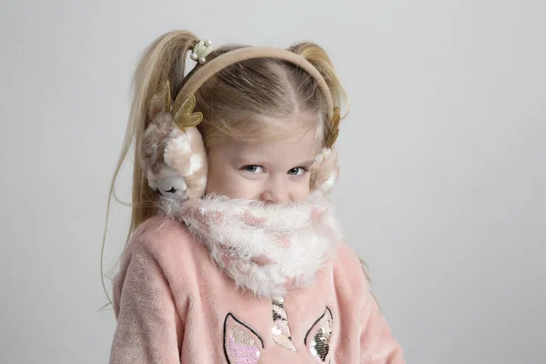 Portrait Adorable Little Girl Wearing Earmuffs Cozy Scarf Winter Fashion — Stockfoto