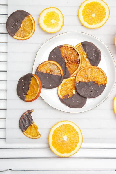 Dark Chocolate Dipped Dry Orange Slices — 스톡 사진