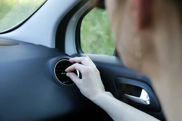 Hand Controleren Van Airco Auto — Stockfoto