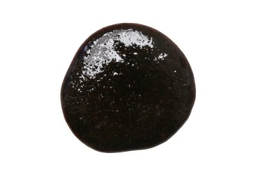 Kahve fırçası, kil ya da kömür maskesi vuruşu beyaza izole edilmiş.