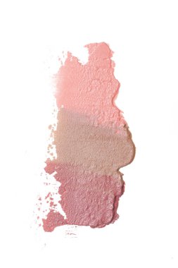  Beyaz arka planda kremsi, nötr makyaj örnekleri.